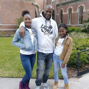 Meet your Posher, Vester